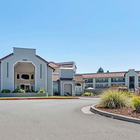 Country Inn & Suites By Radisson, Vallejo Napa Valley, Ca Dış mekan fotoğraf
