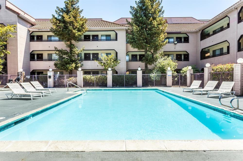 Country Inn & Suites By Radisson, Vallejo Napa Valley, Ca Dış mekan fotoğraf