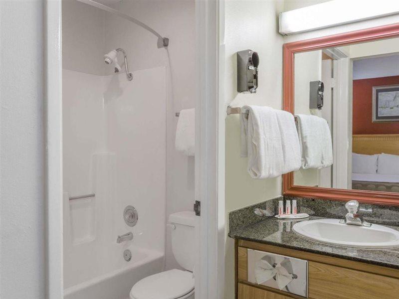 Country Inn & Suites By Radisson, Vallejo Napa Valley, Ca Dış mekan fotoğraf